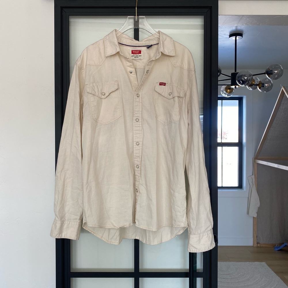 Wrangler Men's Beige Cotton Long Sleeve Button-Up Shirt with Pockets Size L